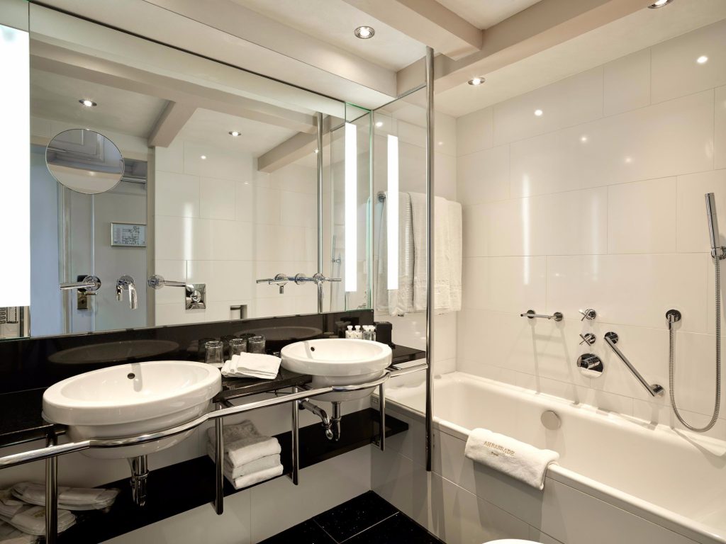 ambassade bathroom amsterdam cruise port hotels