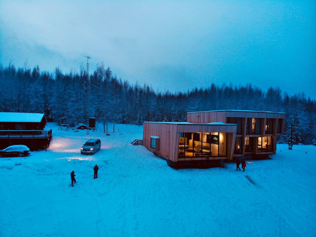 aurora villa snow alaska fairbanks cruise port hotels
