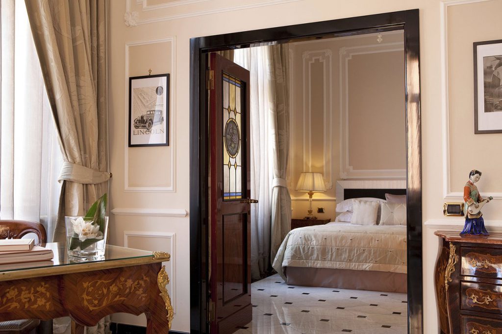 baglioni regina suite rome cruise port hotels