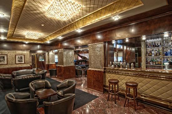 bauer palazzo bar venice cruise port hotels