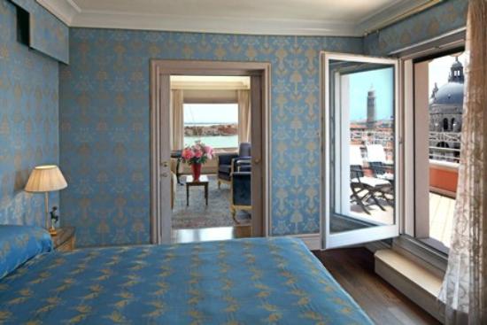 bauer palazzo guestroom1 venice cruise port hotels