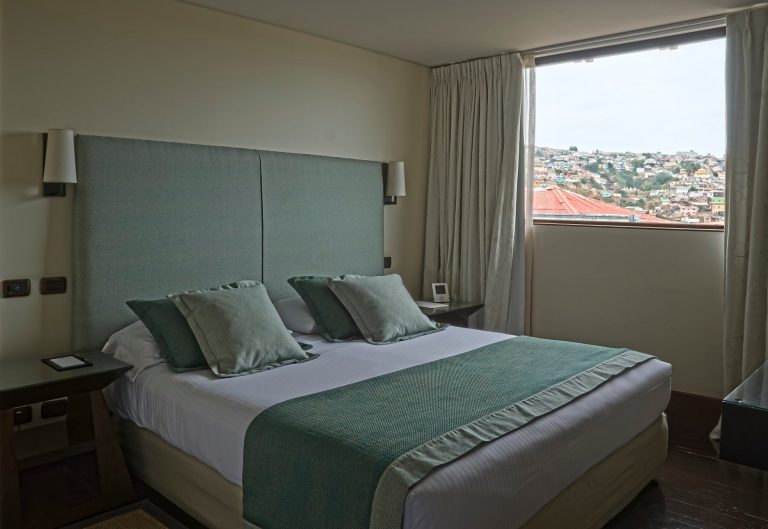 casa higueras room valparaiso cruise port hotels
