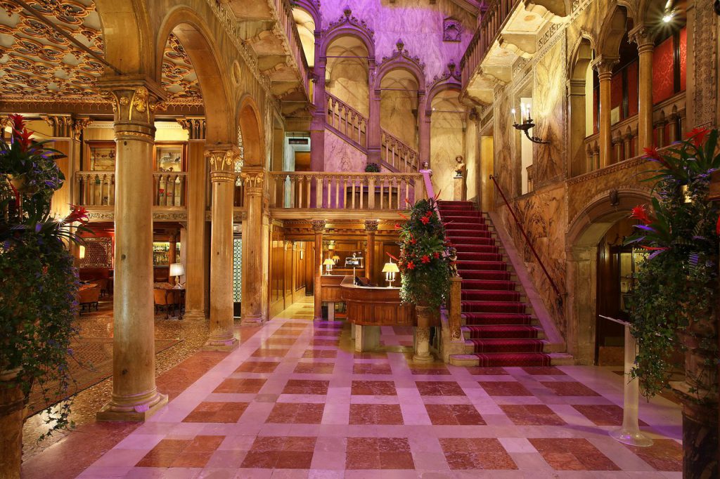 danieli lobby venice cruise port hotels