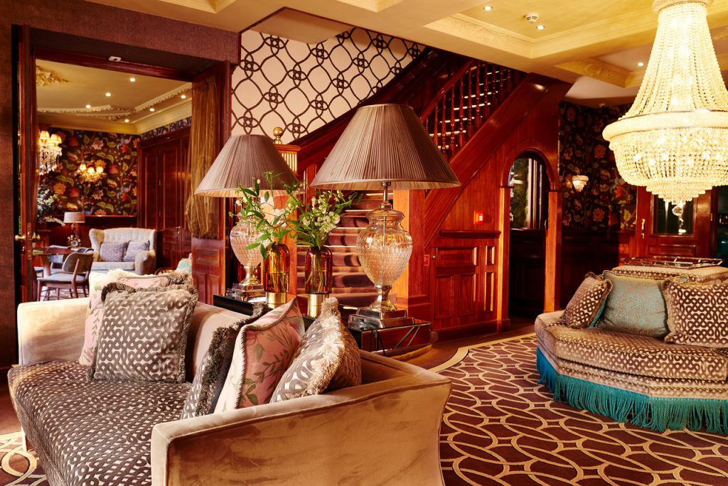 estherea lounge1 amsterdam cruise port hotels