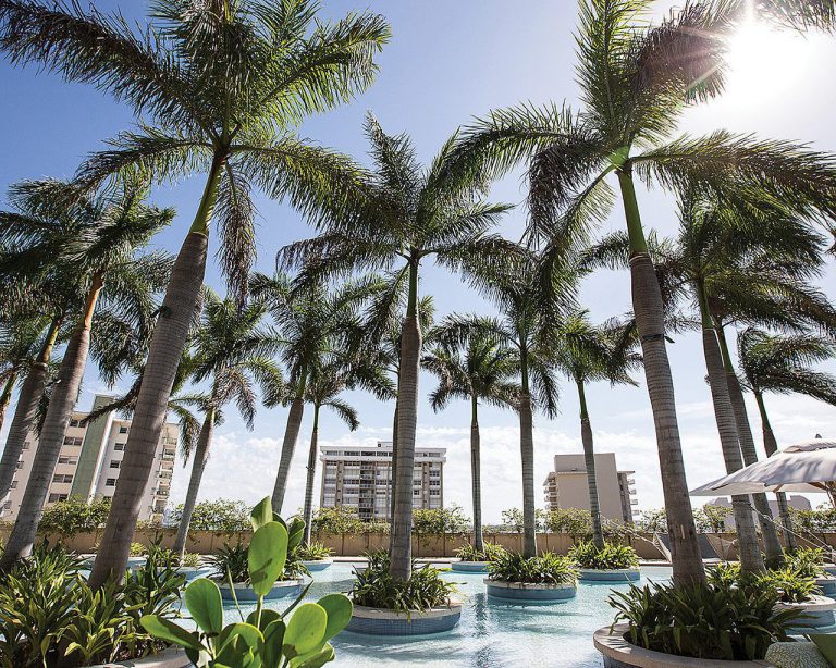 four seasons pool3 miami cruise port hotels