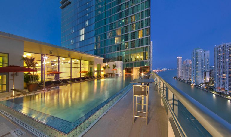 jw marriott marquis skypool miami cruise port hotels