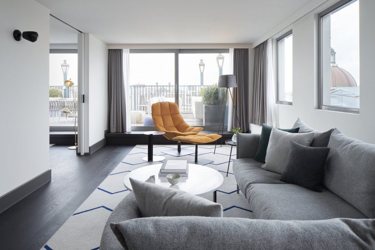 kimpton de witt guestroom3 amsterdam cruise port hotels