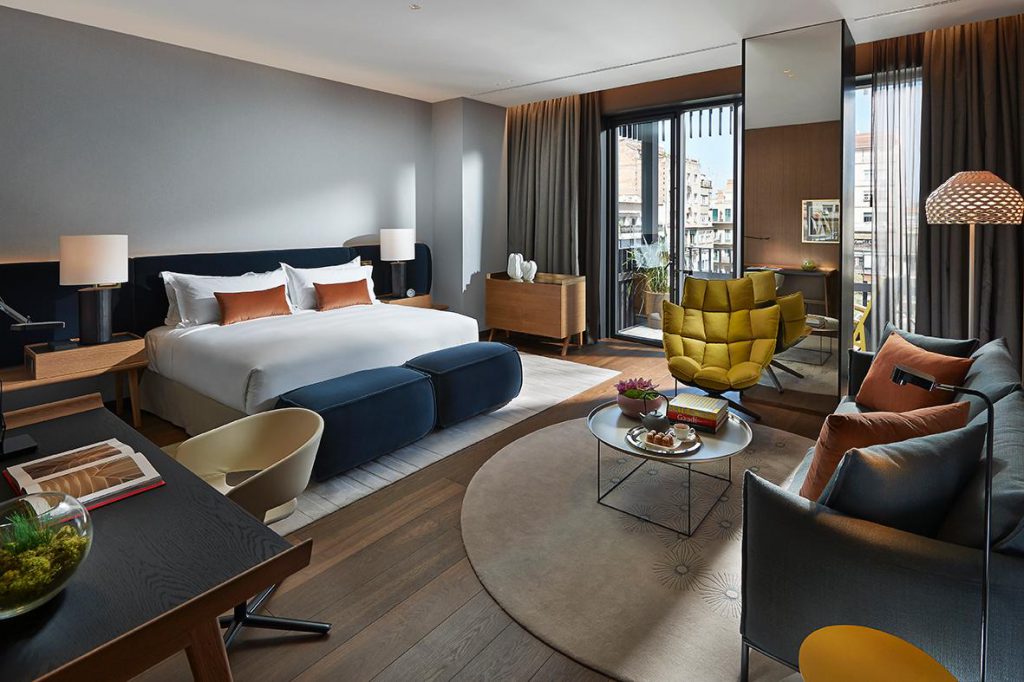 mandarin oriental studio barcelona cruise port hotels