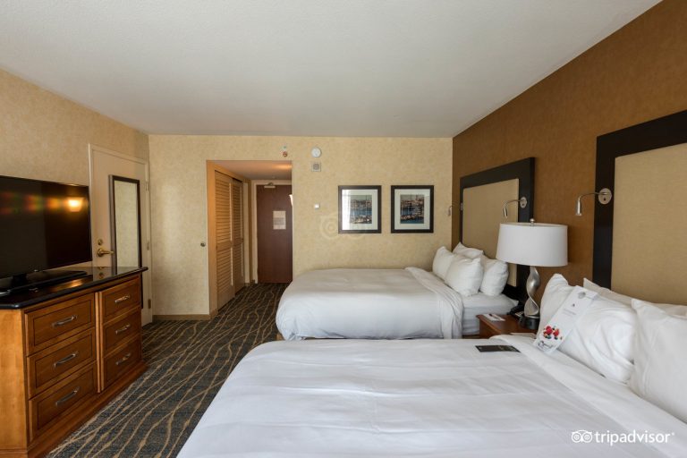 marriott waterfront guestroom seattle cruise port hotels