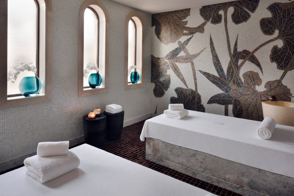 one and only the palm spa dubai cruise port hotels