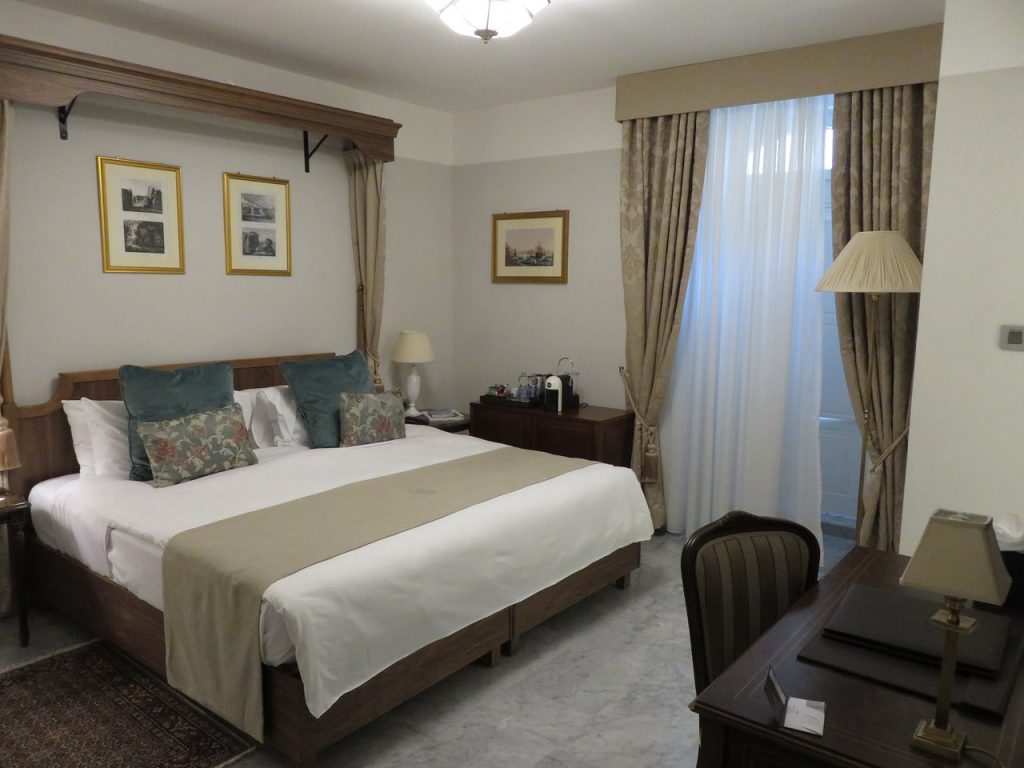 palais lebrun valetta room cruise port hotels