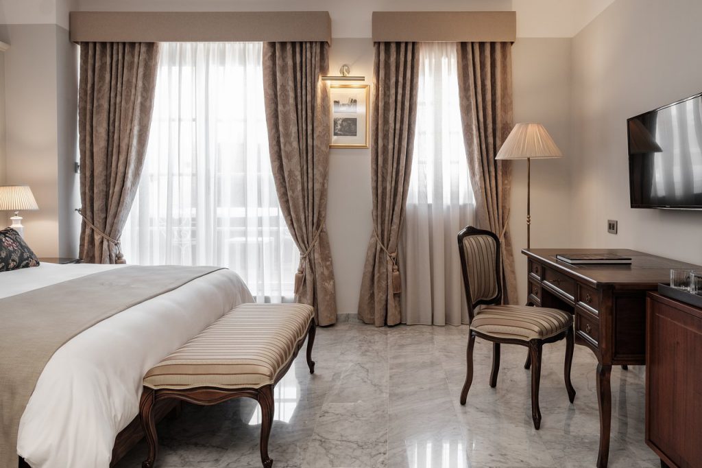 palais lebrun valetta suite cruise port hotels