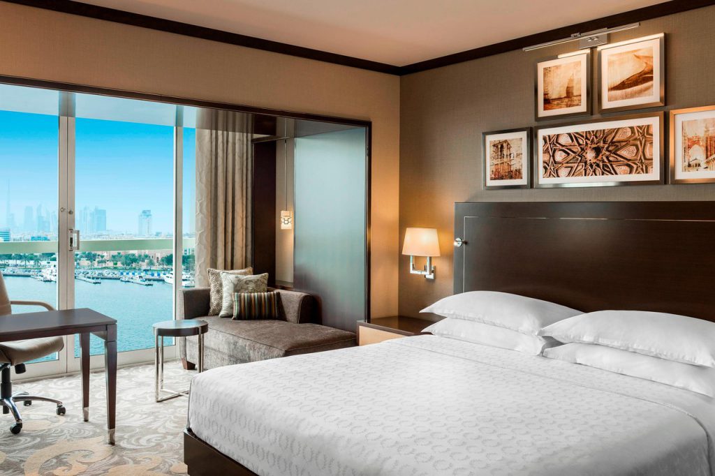 sheraton dubai creek guestroom2 cruise port hotels