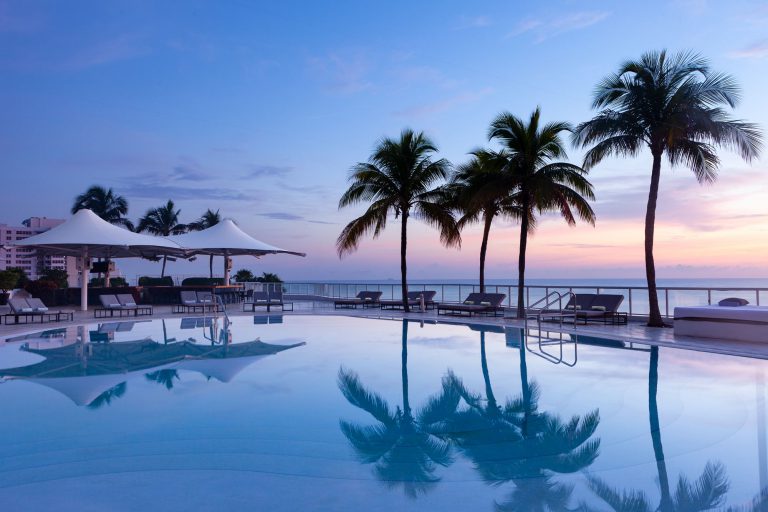 the ritz carlton fort lauderdale pool cruise port hotels