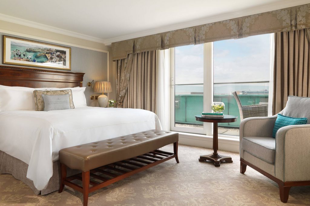 the shelbourne dublin guestroom cruise port hotels