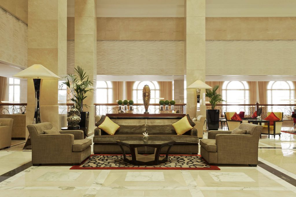 westin mina seyahi lobby dubai cruise port hotels