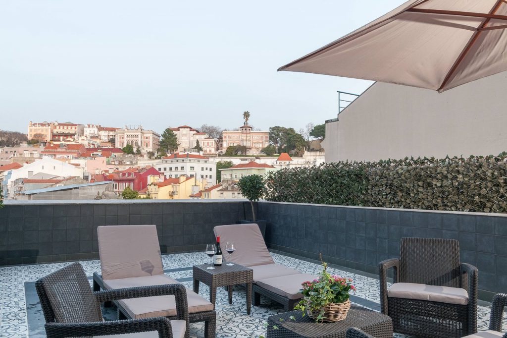 Fontecruz Lisbon roof cruise port hotels