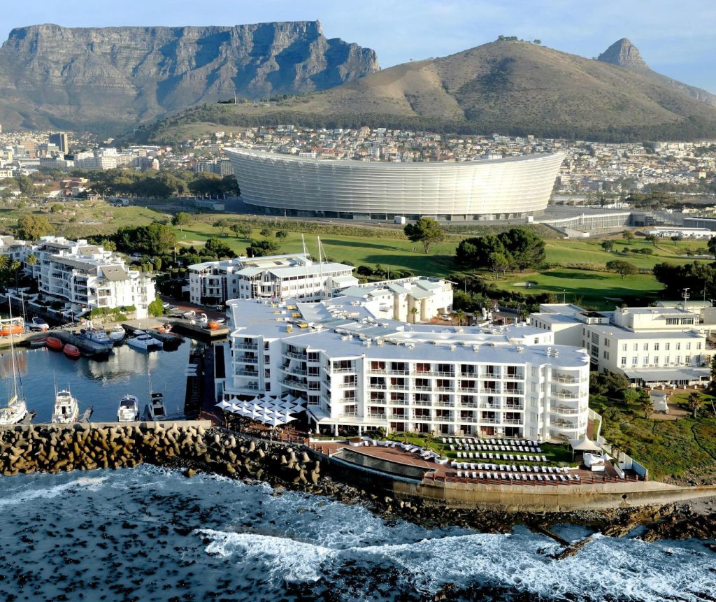 Radisson Blu capetown exterior cruise port hotels