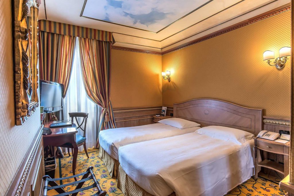 River Palace room2 Rome cruise port hotels