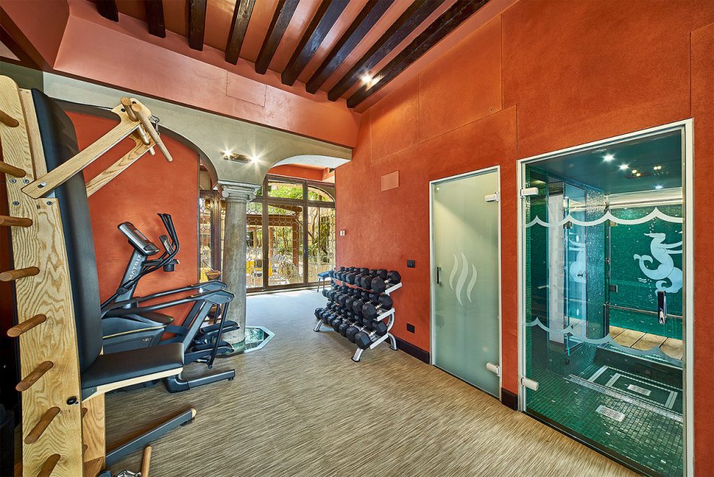 Saturnia Venice gym cruise port hotels