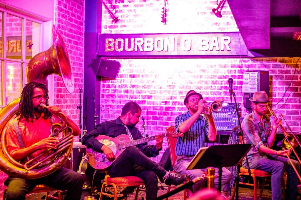 bourbon orleans bar1 cruise port hotels