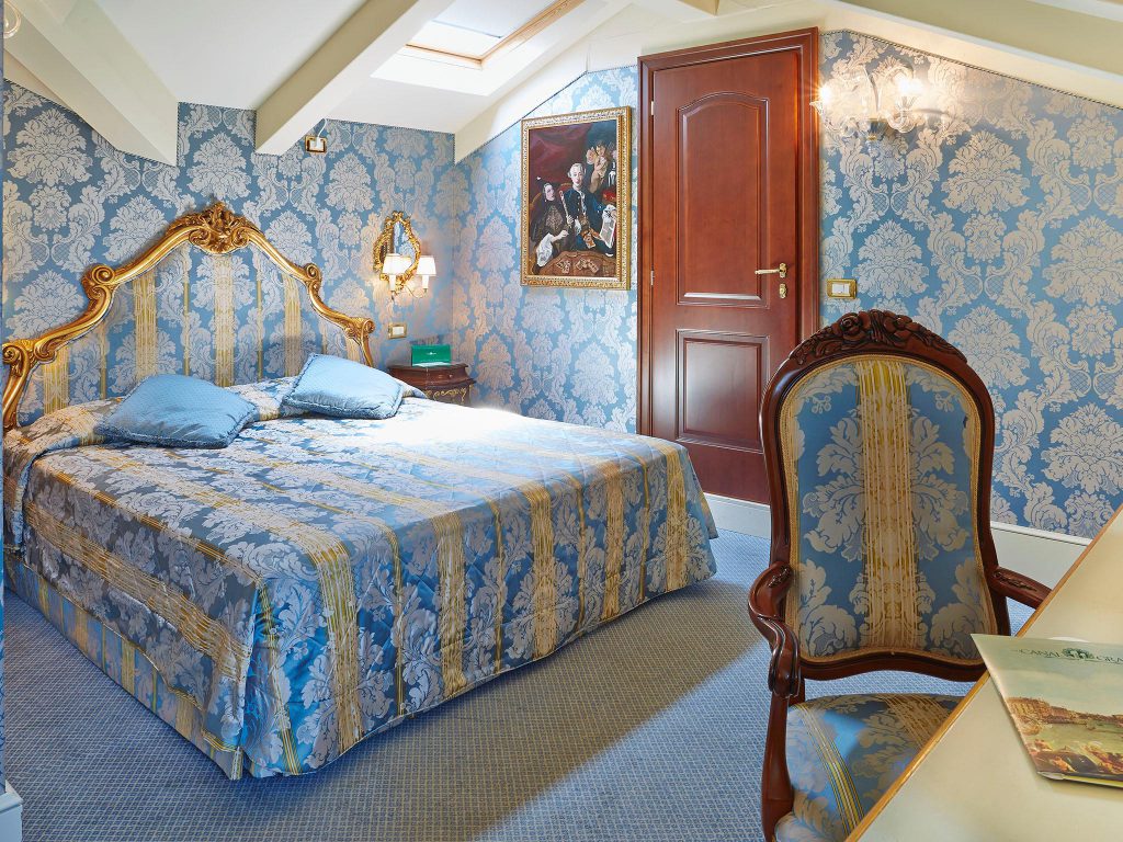 canal grande room2 cruise port hotels