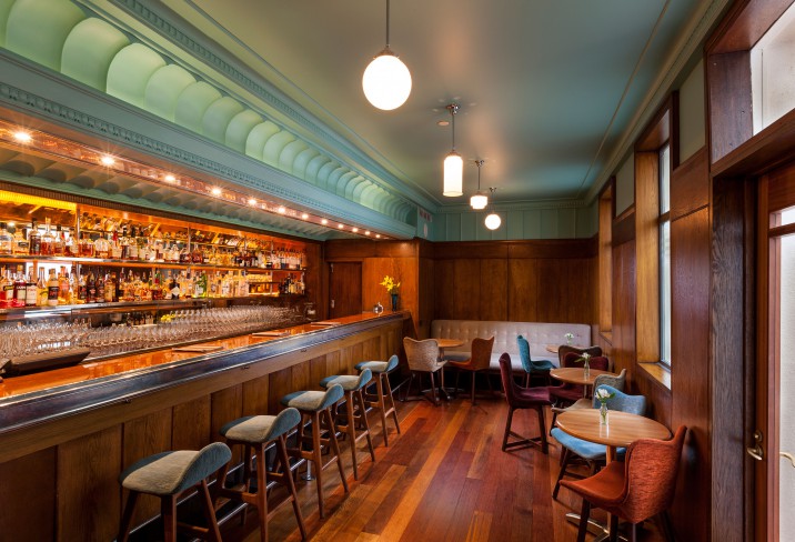 debrett auckland bar1 cruise port hotels