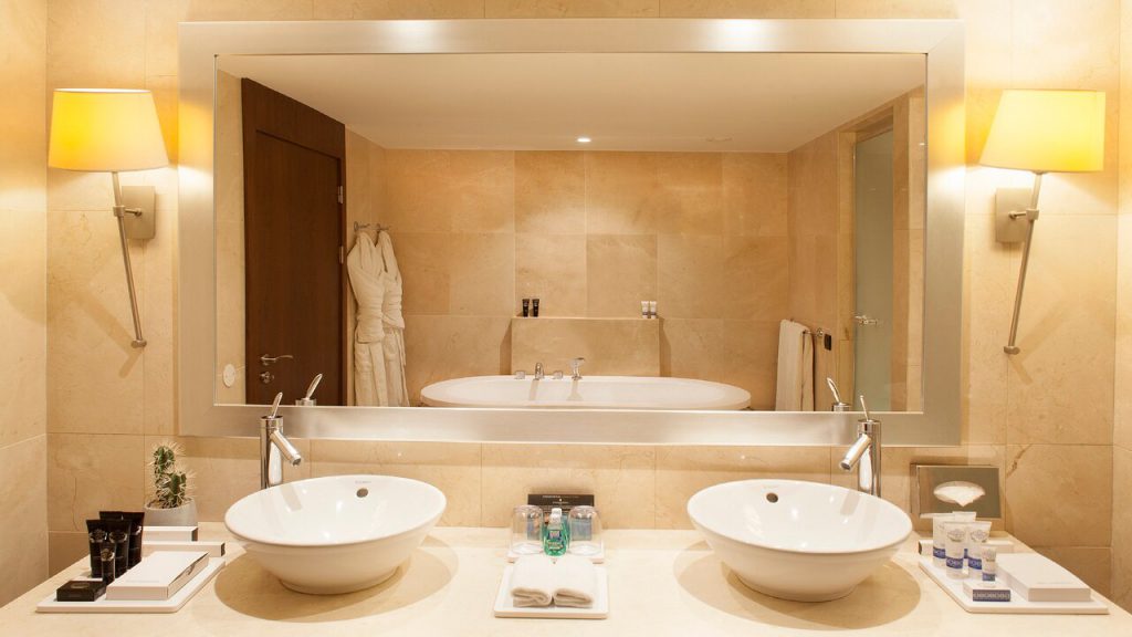 intercontinental lisbon bathroom cruise port hotels