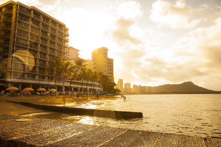 outrigger exterior2 waikiki cruise port hotels