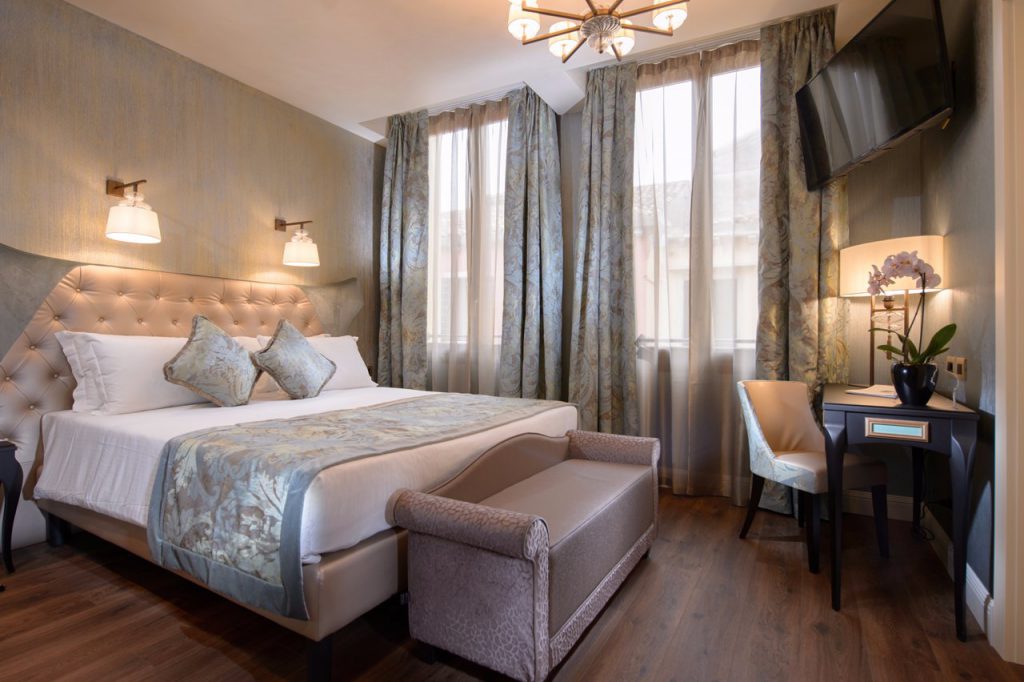 palazzo veneziano room1 venice cruise port hotels