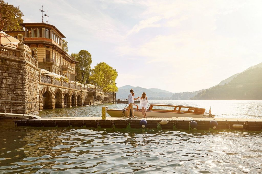 Mandarin Oriental Lake exterior cruise port hotels