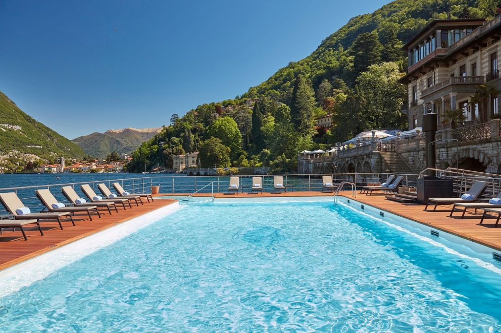 Mandarin Oriental Lake como pool cruise port hotels