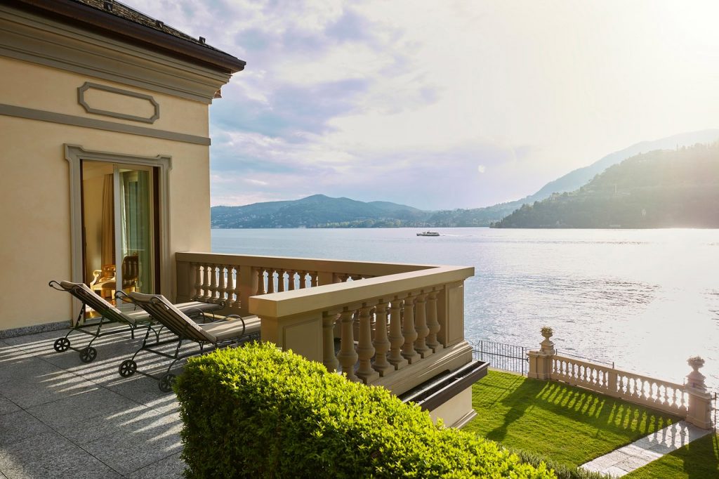 Mandarin Oriental Lake como view cruise port hotels