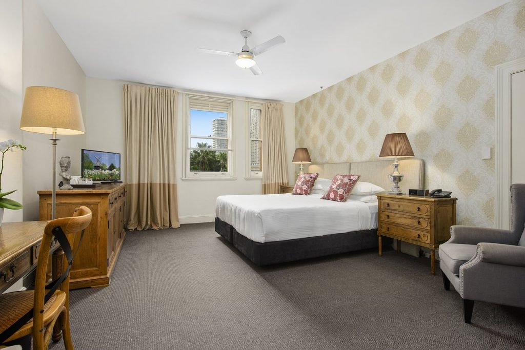 Russell boutique Sydney room cruise port hotels
