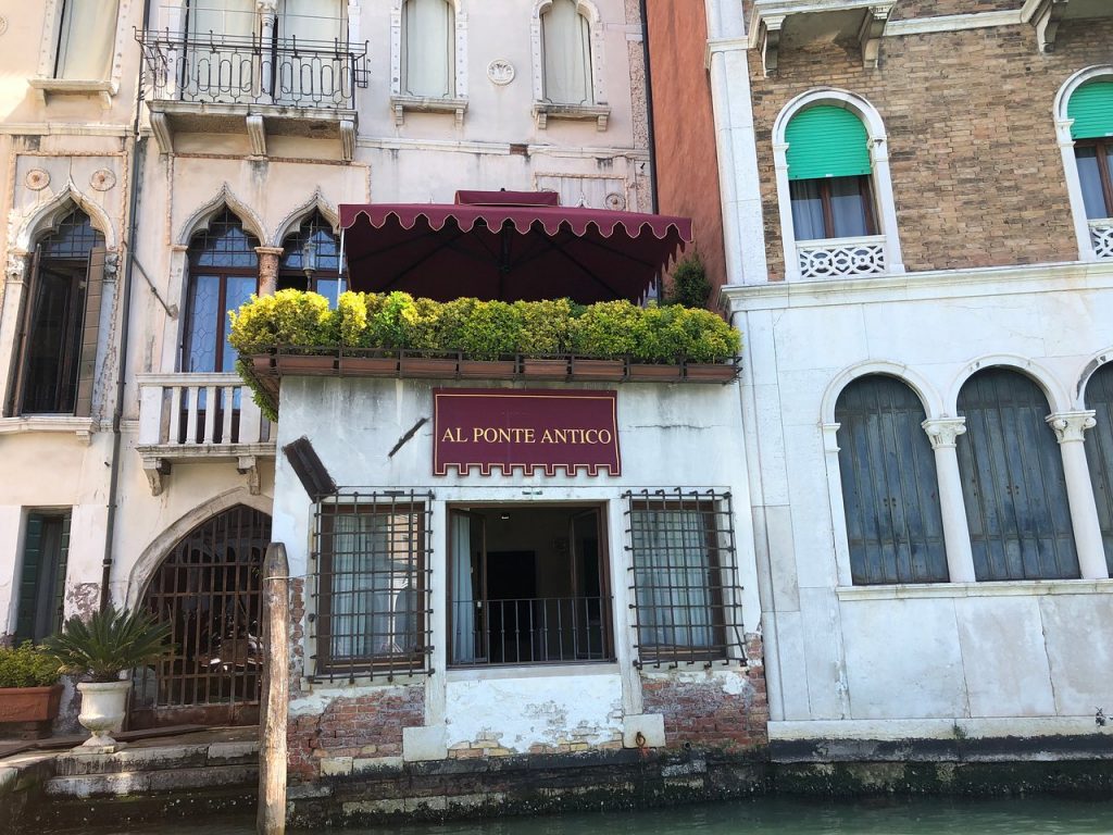 al ponte antico exterior venice cruise port hotels