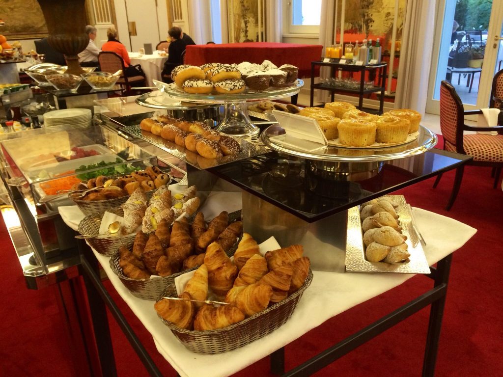 il palazzetto breakfast cruise port hotels