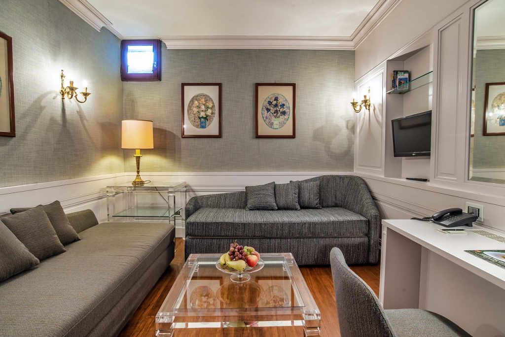 Albergo del Sonato rome appartment cruise port hotels