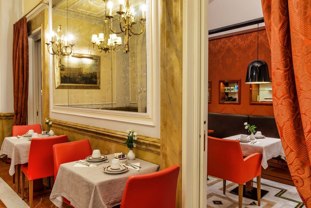 Albergo del Sonato rome breakfast cruise port hotels