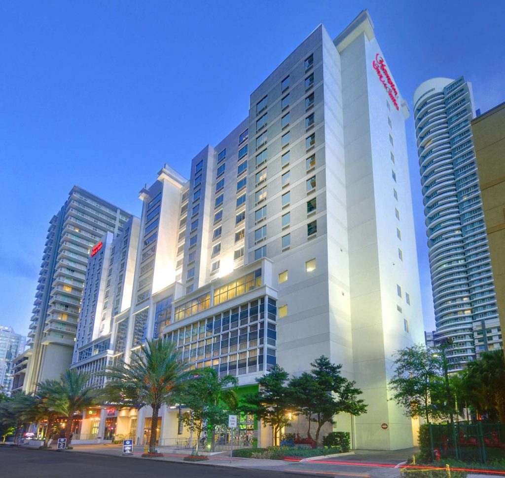 Hampton Inn & Suites by Hilton Miami Brickell Downtown exterior