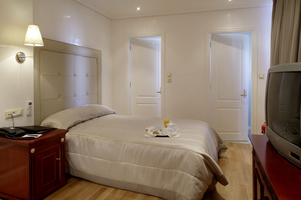 Piraeus-Theoxenia-Presidential-Suite-7