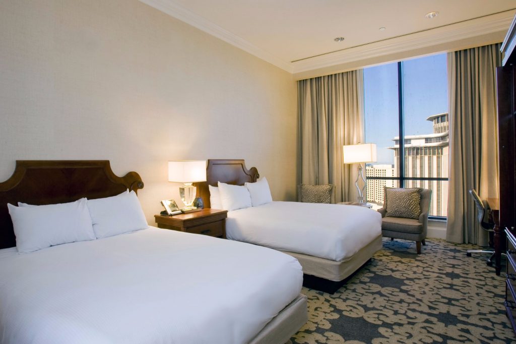 hilton-new-orleans-riverside-room2-cruise-port-hotels