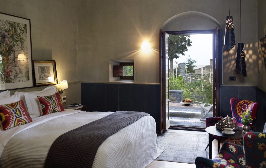 Garden Residence_bedroom_private courtyard