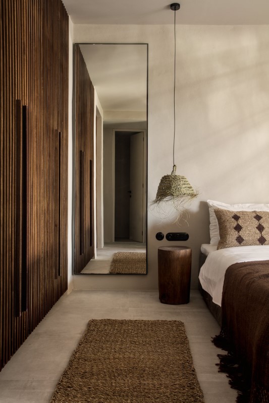 OKU-Kos-laidback-luxury-hotel-guestroom_by_Georg-Roske_088_LowRes-1