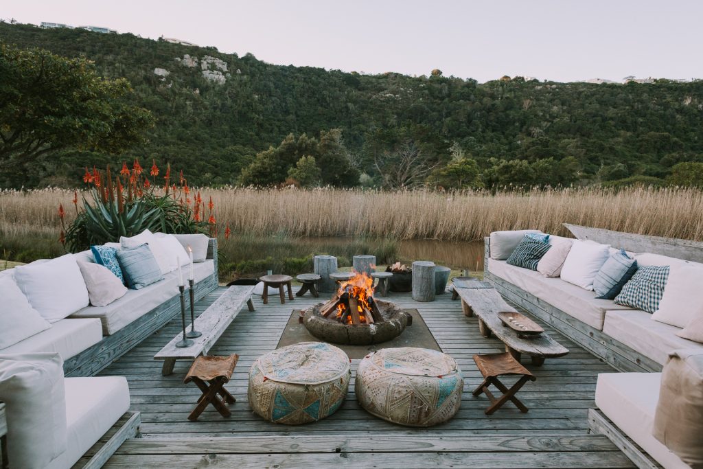 THE-RIVER-HOUSE-HEADER-1-of-1