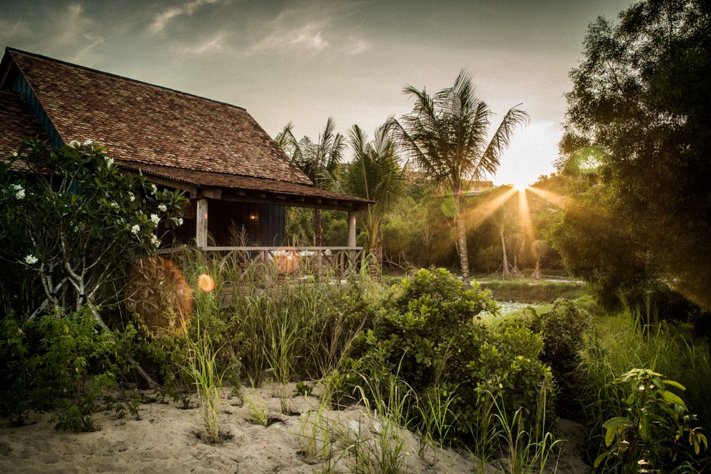 Zannier-Hotels-Bãi-San-Hô-Beach-Pool-Villa-Exterior-2-©-Frederik-Wissink-for-Zannier