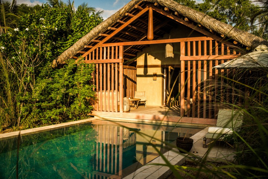 Zannier-Hotels-Bãi-San-Hô-Beach-Pool-Villa-Exterior-5-©-Frederik-Wissink-for-Zannier