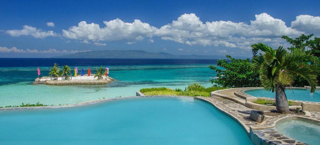 infinity-pool-and-islet
