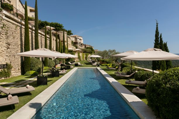 Lieux-communs-Piscine-exterieure
