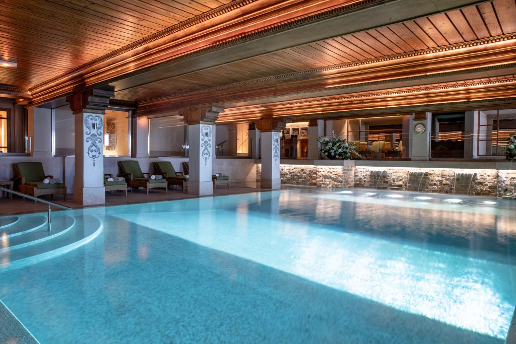Spa-Piscine-interieure-1