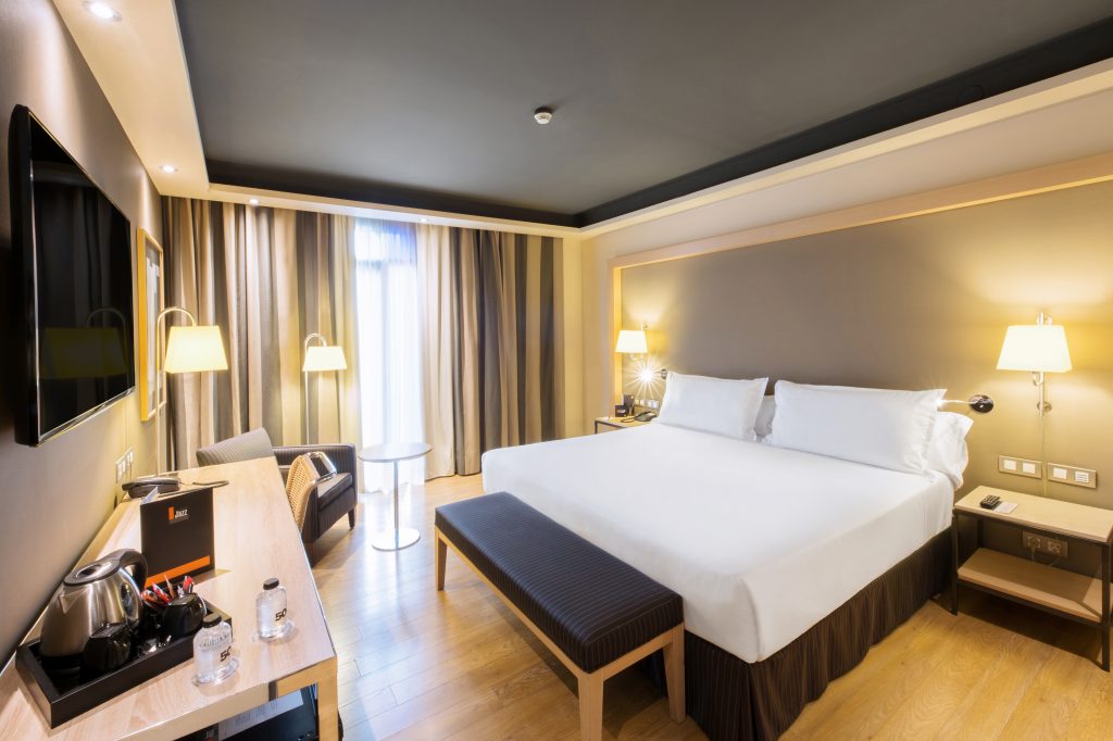 Superior-Room-1-_-Hotel-Jazz-©NN-Hotels